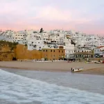Jardim Paraiso Αλμπουφέιρα