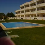 Jardim Paraiso Αλμπουφέιρα